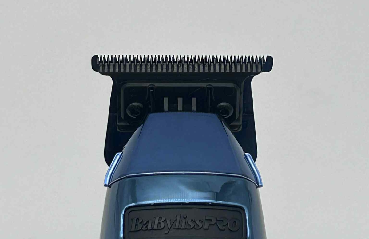 7106337