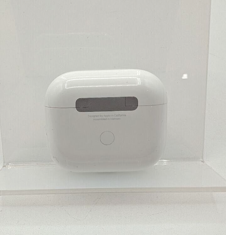 5821702