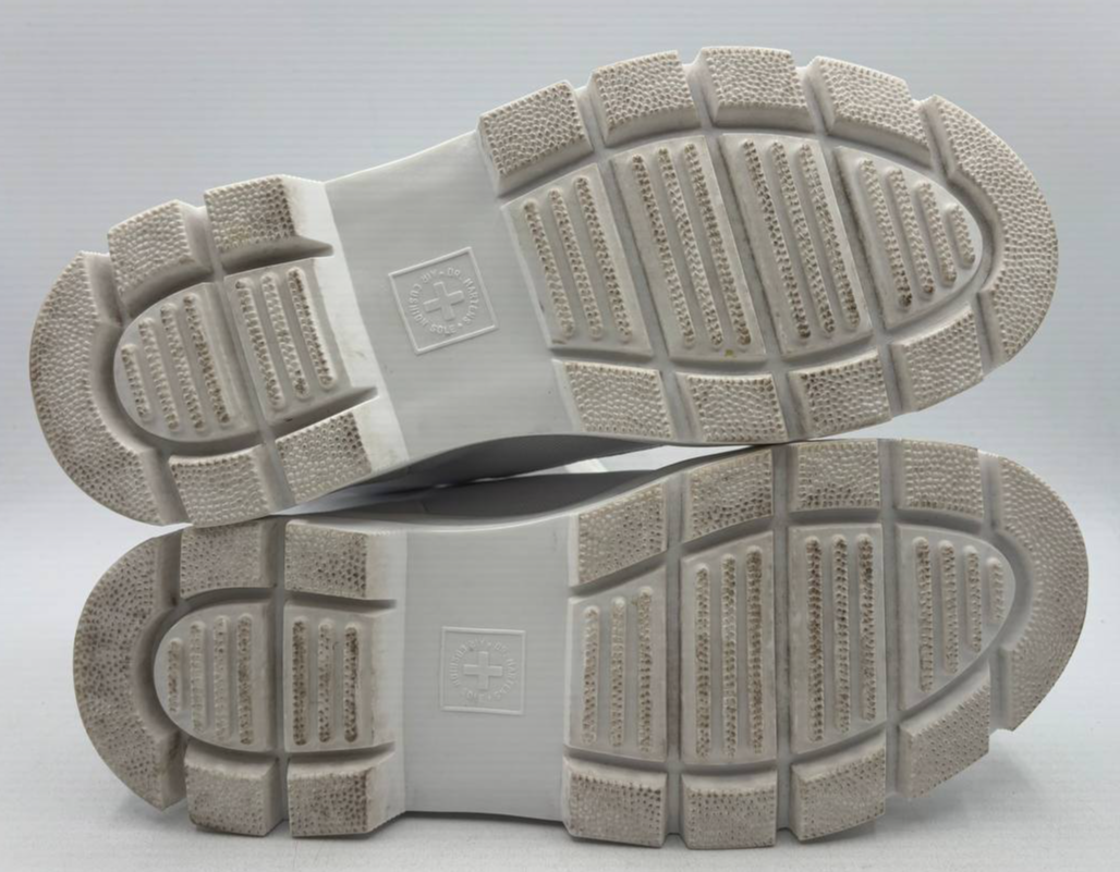 5822005