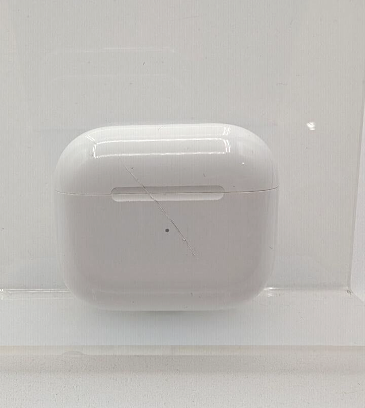 5821702