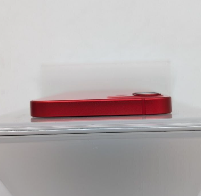 6913886